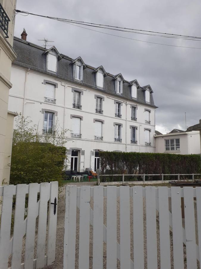 L'Annexe Apartment Cabourg Bagian luar foto